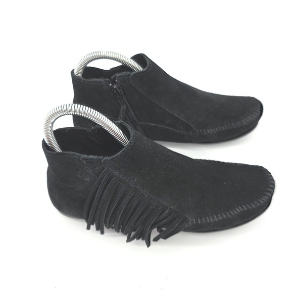 Minnetonka Women's Suede Leather Fringe Ankle Booties Moccasin Boots 7.5 - Picture 1 of 10